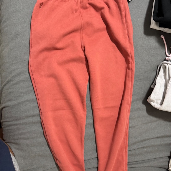 Tna COZYAF BOYFRIEND SWEATPANT- Gd Warm Sienna Red - Picture 4 of 4